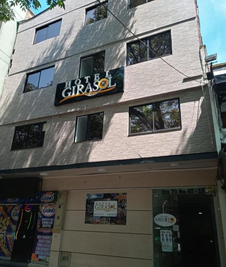 Hotel Girasol 70 Медельин Экстерьер фото
