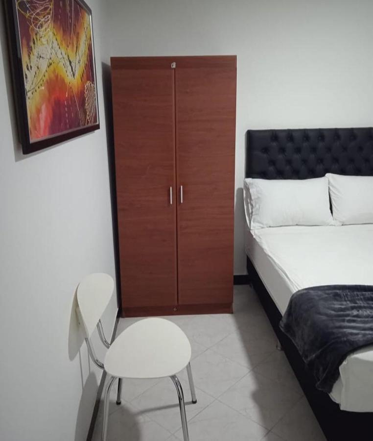 Hotel Girasol 70 Медельин Экстерьер фото
